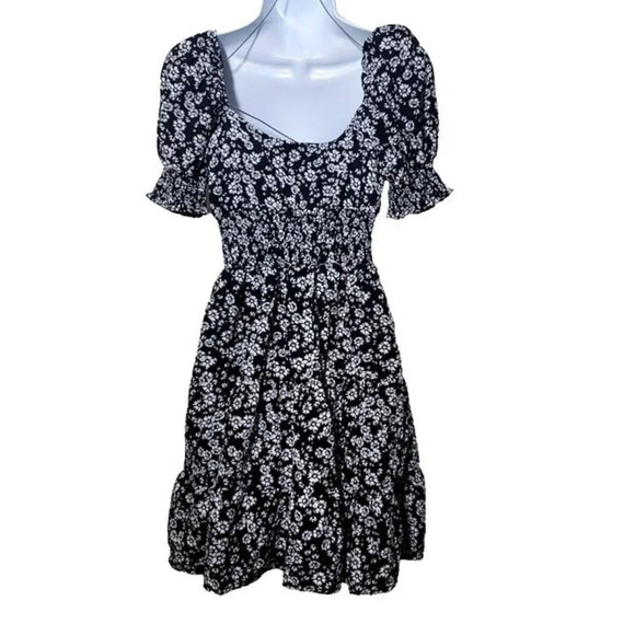 Dizzy Lizzy Dress M Black Floral Whimsigoth Keyhole Smocked Puff Sleeves Boho - Picture 2 of 10